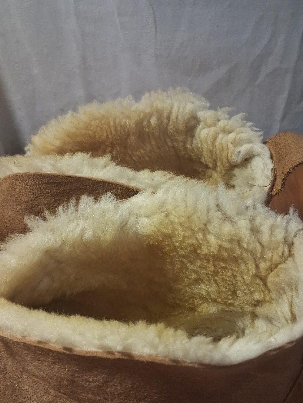 L.L Bean Men's Brown Suede Shearling Lined Slip-On Slippers Size 10 - Picture 4 of 13